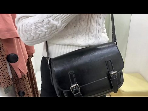 ❤️ Pampublikong masturbesyon ng batang asong si FeralBerry na may dildo sa fitting room ❤️ Porno sa porn tl.pornpictureshq.ru